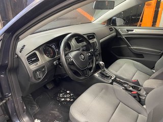2017 Volkswagen Golf in St-Jérôme, Quebec - 3 - w320h240px