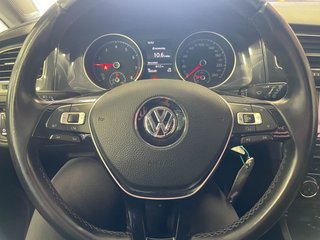 Volkswagen Golf  2018 à St-Jérôme, Québec - 14 - w320h240px