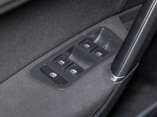 Volkswagen Golf  2020 à St-Jérôme, Québec - 22 - w320h240px