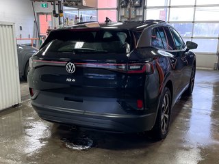 Volkswagen ID.4  2023 à St-Jérôme, Québec - 9 - w320h240px
