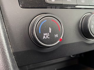 Volkswagen Taos  2022 à St-Jérôme, Québec - 16 - w320h240px