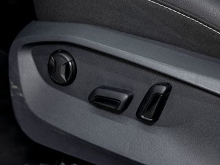 Volkswagen Taos  2024 à St-Jérôme, Québec - 24 - w320h240px