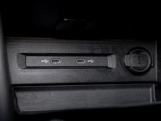 Volkswagen Taos  2024 à St-Jérôme, Québec - 23 - w320h240px