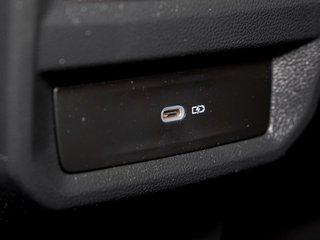 Volkswagen Taos  2024 à St-Jérôme, Québec - 27 - w320h240px