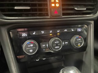 Volkswagen Taos  2024 à St-Jérôme, Québec - 12 - w320h240px