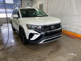 Volkswagen Taos  2024 à St-Jérôme, Québec - 10 - w320h240px