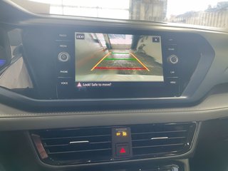 Volkswagen Taos  2024 à St-Jérôme, Québec - 16 - w320h240px