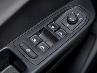 Volkswagen Taos  2024 à St-Jérôme, Québec - 23 - w320h240px