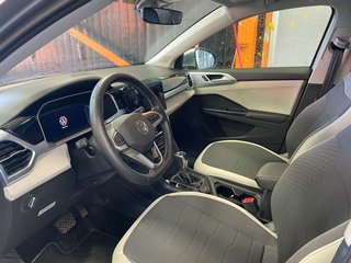 Volkswagen Taos  2025 à St-Jérôme, Québec - 3 - w320h240px