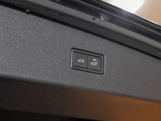 2019 Volkswagen Tiguan in St-Jérôme, Quebec - 34 - w320h240px