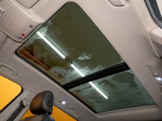 Volkswagen Tiguan  2022 à St-Jérôme, Québec - 4 - w320h240px