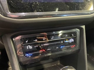 2022 Volkswagen Tiguan in St-Jérôme, Quebec - 13 - w320h240px