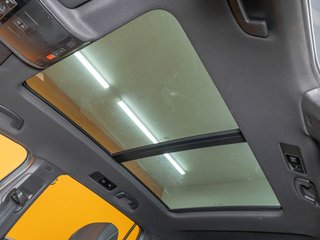 2023 Volkswagen Tiguan in St-Jérôme, Quebec - 4 - w320h240px