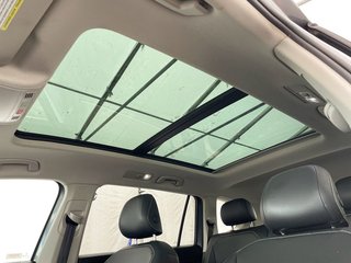 Volkswagen Tiguan  2024 à St-Jérôme, Québec - 3 - w320h240px