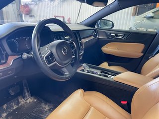 2022 Volvo S60 in St-Jérôme, Quebec - 4 - w320h240px