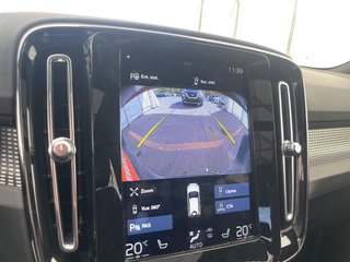 2020 Volvo XC40 in St-Jérôme, Quebec - 14 - w320h240px