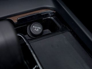 2022 Volvo XC60 Recharge in St-Jérôme, Quebec - 25 - w320h240px