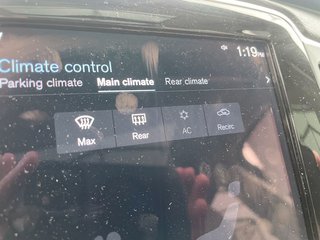 2021 Volvo XC90 in St-Jérôme, Quebec - 17 - w320h240px