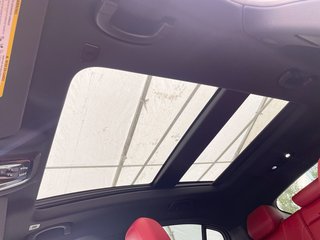 2018 Alfa Romeo Stelvio in St-Jérôme, Quebec - 4 - w320h240px