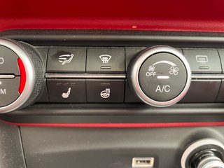 2018 Alfa Romeo Stelvio in St-Jérôme, Quebec - 14 - w320h240px