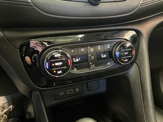 2020 Buick Encore GX in St-Jérôme, Quebec - 14 - w320h240px