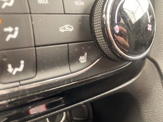 Buick Encore GX  2021 à St-Jérôme, Québec - 12 - w320h240px