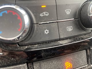 Buick Encore  2017 à St-Jérôme, Québec - 13 - w320h240px