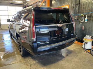 2020 Cadillac Escalade ESV in St-Jérôme, Quebec - 8 - w320h240px