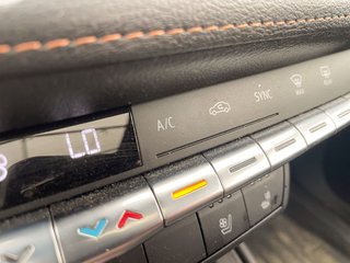 2019 Cadillac XT4 in St-Jérôme, Quebec - 18 - w320h240px