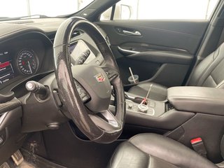 2019 Cadillac XT4 in St-Jérôme, Quebec - 5 - w320h240px