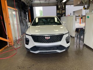 Cadillac XT4  2024 à St-Jérôme, Québec - 4 - w320h240px