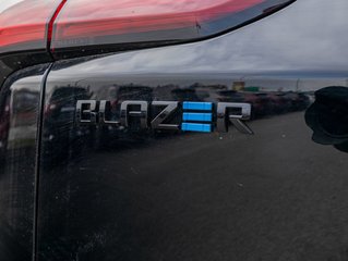 2024 Chevrolet BLAZER EV RS A TI in St-Jérôme, Quebec - 11 - w320h240px