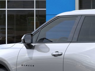 Chevrolet Blazer  2025 à St-Jérôme, Québec - 12 - w320h240px