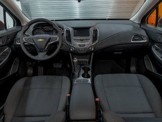 2017 Chevrolet Cruze in St-Jérôme, Quebec - 11 - w320h240px