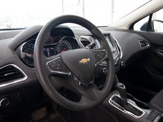 Chevrolet Cruze  2018 à St-Jérôme, Québec - 3 - w320h240px