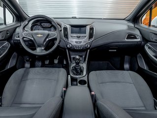 Chevrolet Cruze  2018 à St-Jérôme, Québec - 11 - w320h240px