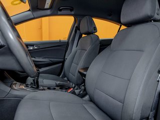 Chevrolet Cruze  2018 à St-Jérôme, Québec - 12 - w320h240px