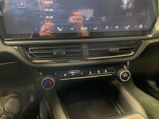 Chevrolet Equinox EV  2024 à St-Jérôme, Québec - 13 - w320h240px