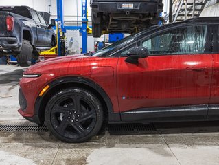 Chevrolet Equinox EV  2025 à St-Jérôme, Québec - 33 - w320h240px