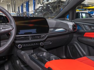 2025 Chevrolet Equinox EV in St-Jérôme, Quebec - 19 - w320h240px
