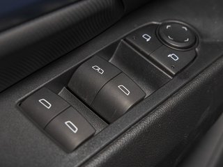 Chevrolet Equinox EV  2025 à St-Jérôme, Québec - 24 - w320h240px