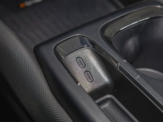 Chevrolet Equinox EV  2025 à St-Jérôme, Québec - 25 - w320h240px
