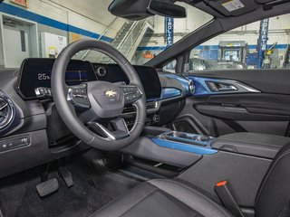 Chevrolet Equinox EV  2025 à St-Jérôme, Québec - 11 - w320h240px