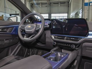 Chevrolet Equinox EV  2025 à St-Jérôme, Québec - 27 - w320h240px