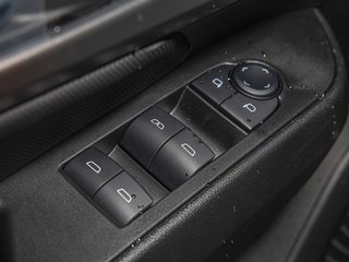 Chevrolet Equinox EV  2025 à St-Jérôme, Québec - 24 - w320h240px