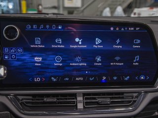 Chevrolet Equinox EV  2025 à St-Jérôme, Québec - 17 - w320h240px