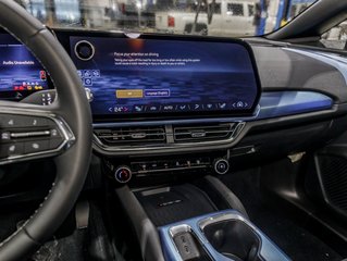 2025 Chevrolet Equinox EV in St-Jérôme, Quebec - 19 - w320h240px