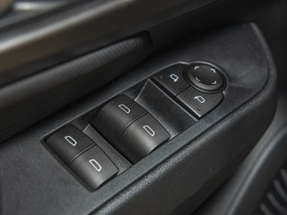 2025 Chevrolet Equinox EV in St-Jérôme, Quebec - 24 - w320h240px