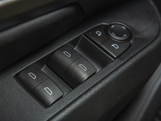 Chevrolet Equinox EV  2025 à St-Jérôme, Québec - 25 - w320h240px