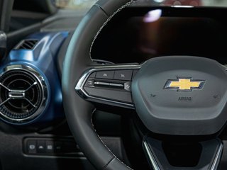 Chevrolet Equinox EV  2026 à St-Jérôme, Québec - 15 - w320h240px